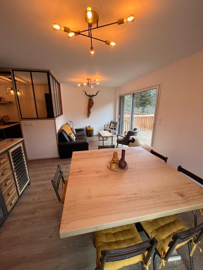 Appartement Aux Pieds Des Pistes De Ski Laveissière Eksteriør bilde